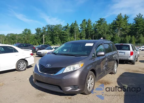 2012 Toyota Sienna Le V6 8 Passenger из США, поврежденный, VIN 5TDKK3DC4CS228805